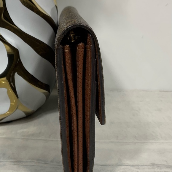 Sold Louis Vuitton Sarah Wallet Monogram - Picture 3 of 14